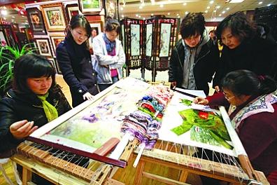 繡娘表演,鎮湖刺繡,天堂繡現場